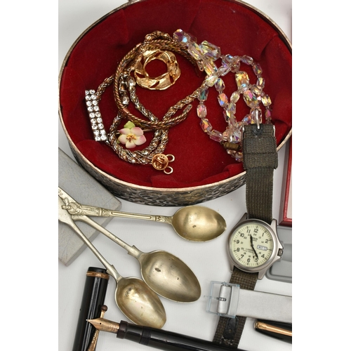 190 - A BOX OF ASSORTED ITEMS, to include a cultured pearl necklace fitted with yellow metal lobster clasp... 