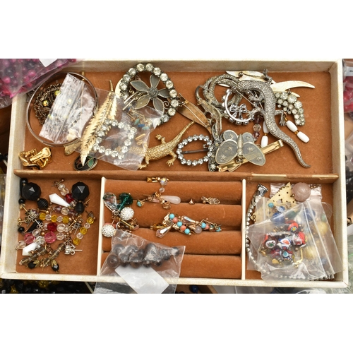 204 - A SELECTION OF JEWELLERY AND BEADS, to include a large selection of bead necklaces, some comprising ... 