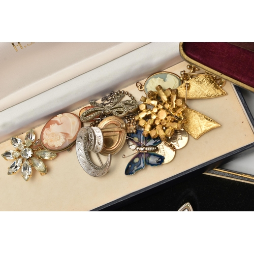 208 - A BOX OF ASSORTED ITEMS, to include a basket of costume jewellery to include brooches, beaded neckla... 