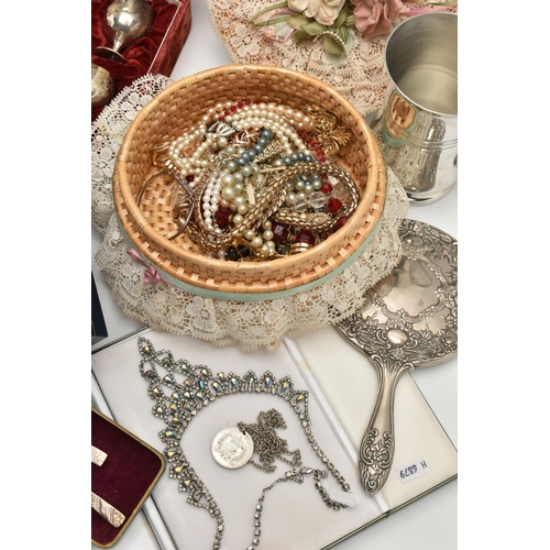 208 - A BOX OF ASSORTED ITEMS, to include a basket of costume jewellery to include brooches, beaded neckla... 