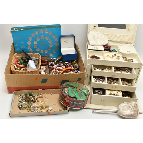 211 - A BOX OF ASSORTED COSTUME JEWELLERY AND ITEMS, to include a multi storage cream jewellery box with c... 