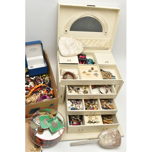 211 - A BOX OF ASSORTED COSTUME JEWELLERY AND ITEMS, to include a multi storage cream jewellery box with c... 