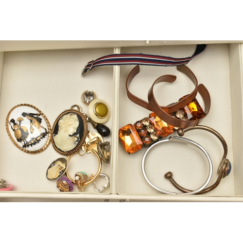 211 - A BOX OF ASSORTED COSTUME JEWELLERY AND ITEMS, to include a multi storage cream jewellery box with c... 