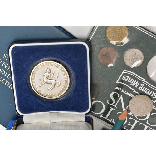 218 - A BOX OF ASSORTED ITEMS, to include a cased silver 'The Manchester Metropolitan University' medallio... 