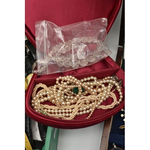 227 - A BOX OF ASSORTED COSTUME JEWELLERY AND BOXES, to include a wooden canteen box containing costume je... 