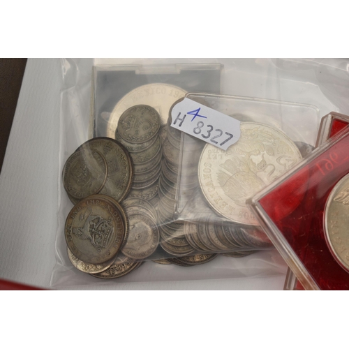 242 - A CARDBOARD BOX CONTAINING A COIN ALBUM WITH MOSTLY UK COINS, to include 17 X Victoria Crown coins, ... 