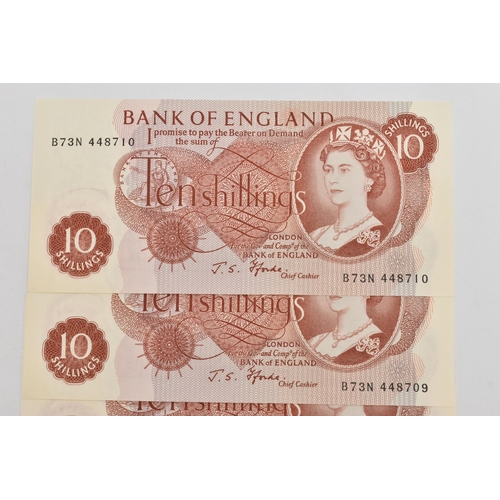 245 - A GROUP OF TEN x TEN SHILLINGS BANK OF ENGLAND CONSECUTIVE AND UNCIRCULATED BANKNOTES B73N 448701-44... 