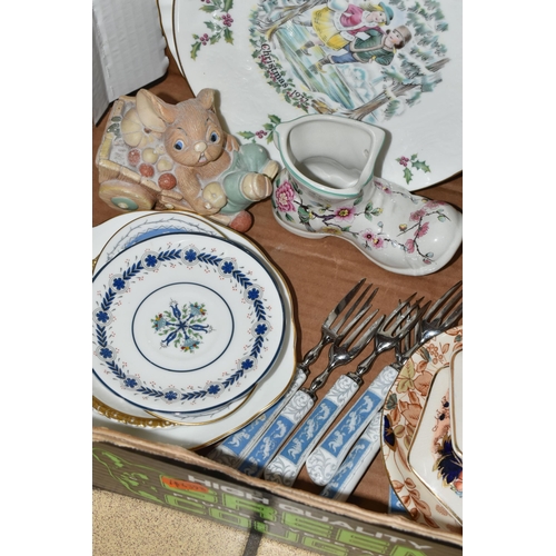 388 - TWO BOXES OF CERAMICS AND A TABLE LAMP, to include a Coalport 'Revelry' pattern trinket dish and a s... 