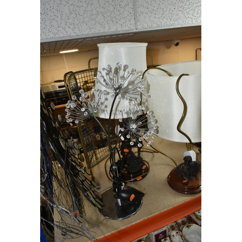 444 - A GROUP OF TABLE LAMPS AND A STANDARD LAMP, comprising a matching 'Cow Parsley' design standard lamp... 