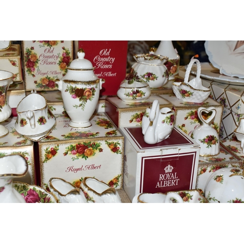 447 - A LARGE QUANTITY OF BOXED ROYAL ALBERT 'OLD COUNTRY ROSES' PATTERN GIFTWARE, comprising a wall clock... 