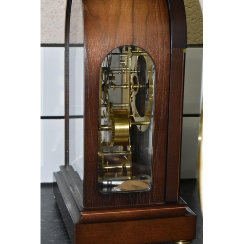 460 - TWO MANTEL CLOCKS, comprising a cream marble French made clock stamped Deposé 17092, height 23cm, a ... 