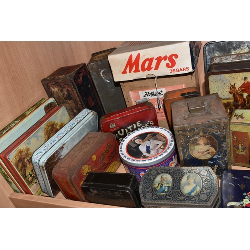 465 - A COLLECTION OF VINTAGE ADVERTISING TINS AND BOXES, assorted Tobacco, Biscuit and Toffee tins, examp... 