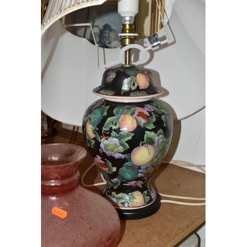 477 - A MODERN ITALIAN CERAMIC TABLE LAMP WITH MATCHING CERAMIC AND GILT WOOD STAND, TWO OTHER TABLE LAMPS... 