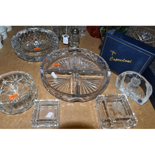 483 - A COLLECTION OF CUT CRYSTAL AND COLOURED GLASSWARE, comprising a boxed Dartington Crystal West Highl... 