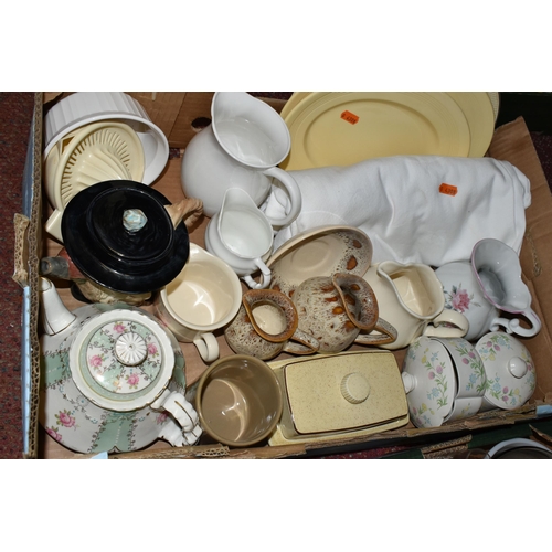 507 - TWO BOXES OF KITCHENWARE, to include two Fosters pottery jugs, large white linen tablecloth, a Poole... 