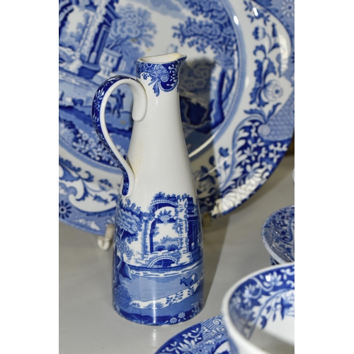 553 - A SMALL QUANTITY OF MODERN BLUE AND WHITE SPODE, including an Italian pattern water jug, height 18.5... 