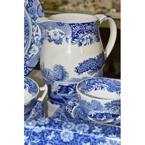 553 - A SMALL QUANTITY OF MODERN BLUE AND WHITE SPODE, including an Italian pattern water jug, height 18.5... 