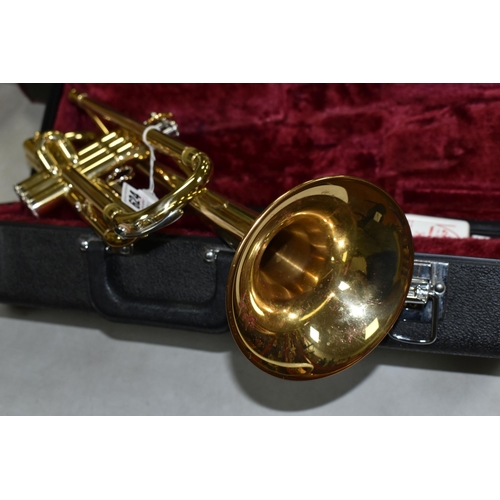 624 - A YAMAHA TRUMPET, YTR 1335  - 568489, with original case, mouthpiece and valve oil (1) (Condition Re... 