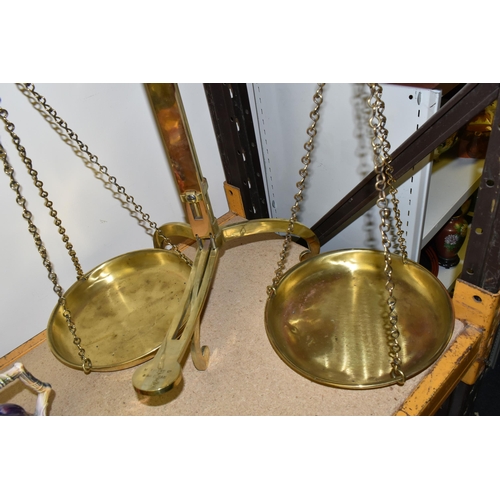 657 - A SET OF W & T AVERY SHOP SCALES, of twin panned balance form, with mechanical lift, stamped makers ... 