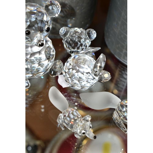 375 - A GROUP OF SWAROVSKI CRYSTAL 'WOODLAND FRIENDS' COLLECTION FIGURES, comprising boxed Large 010022 Ow... 