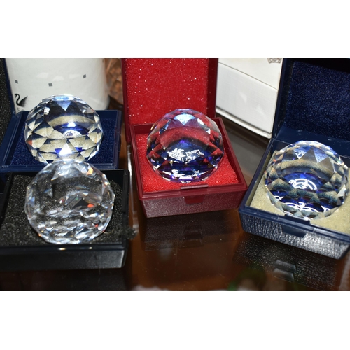 376 - A GROUP OF SWAROVSKI CRYSTAL AND OTHER CRYSTAL CROSSES, PAPERWEIGHTS AND ORNAMENTS, comprising boxed... 