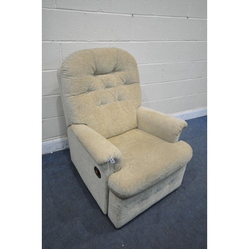 1479 - A BEIGE UPHOLSTERED MANUAL RECLINING ARMCHAIR (condition report: good)