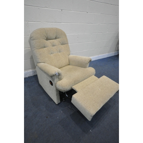 1479 - A BEIGE UPHOLSTERED MANUAL RECLINING ARMCHAIR (condition report: good)