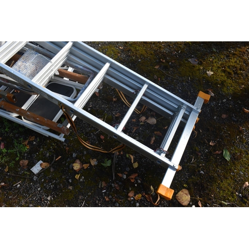 1008 - A WORKZONE EXTENSION LADDER, closed length 170cm, and five other various step ladders (6)