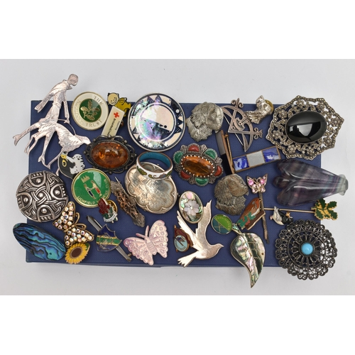 54 - A SELECTION OF BROOCHES AND PINS, to include a Mexican Alpaca abalone shell leaf brooch, an Edwardia... 