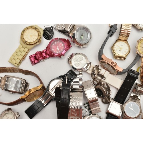 140 - AN ASSORTMENT OF WATCHES, two small boxes of wrist watches, names to include Rotary Red Herring, Acc... 