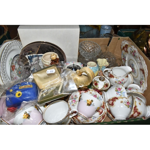 537 - THREE BOXES AND LOOSE CERAMICS, GLASS AND METAL WARES, to include three copper and brass kettles, th... 