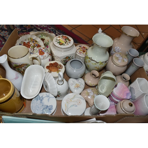 541 - SEVEN BOXES OF SADLER POTTERY, a mixture of ornamental and tea ware, including trinket boxes, ginger... 