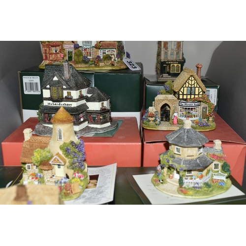 323 - NINE LILLIPUT LANE SCULPTURES, comprising eight boxed sculptors, The Chocolate Box, Merry Christmas,... 