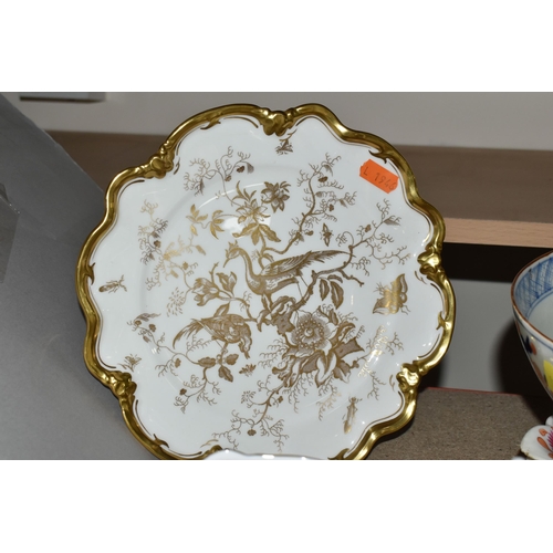 391 - A COLLECTION OF LATE 19TH CENTURY SPODE, COALPORT AND SIMILAR PORCELAIN, comprising a Copeland Spode... 