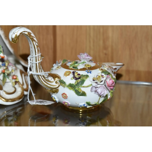 441 - TWO PIECES OF 19TH CENTURY FLORAL ENCRUSTED DERBY PORCELAIN, comprising a Bloor Derby Roman oil lamp... 