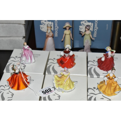 502 - A COLLECTION OF BOXED WEDGWOOD AND ROYAL DOULTON MINIATURE FIGURINES AND A BOXED SET OF ROYAL WORCES... 