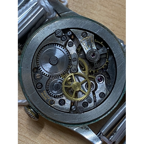 150 - A MILITARY WRISTWATCH, hand wound movement, round dial, Arabic numerals, approximate case width 30mm... 