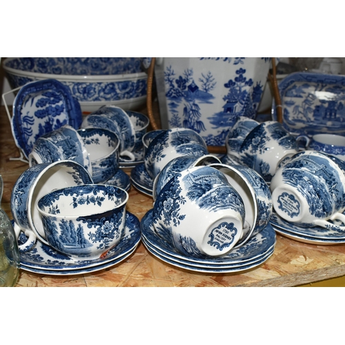 374 - A COLLECTION OF BLUE AND WHITE CERAMICS, to include a large Willow pattern toilet bucket with insert... 