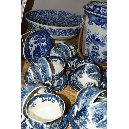 374 - A COLLECTION OF BLUE AND WHITE CERAMICS, to include a large Willow pattern toilet bucket with insert... 