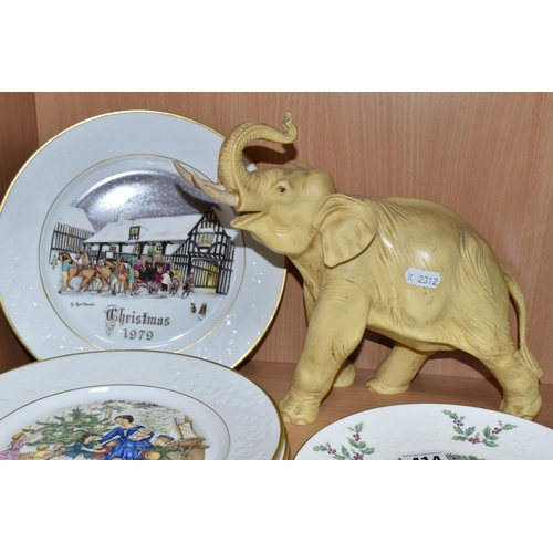 414 - SIX ROYAL DOULTON AND ROYAL WORCESTER CHRISTMAS PLATES, AND AN ELEPHANT FIGURE, comprising Royal Dou... 