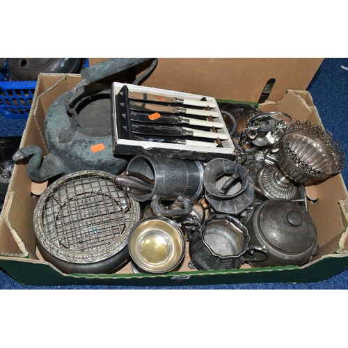 484 - FOUR BOXES OF METALWARE AND TWO SINGER SEWING MACHINES IN NEED OF RESTORATION, the boxes include sew... 