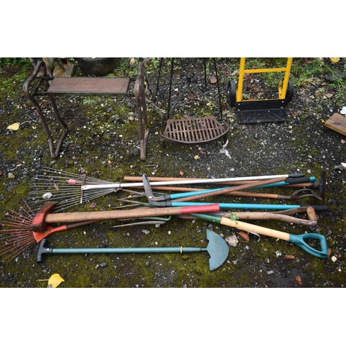 1006 - A SELECTION OF GARDEN TOOLS, to include rakes, forks, etc, a sack truck, wire planter, etc (10+)