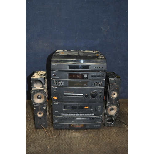 1086 - A SONY LBT-D159 HI FI with a pair of speakers (unbranded) (PAT pass and working but tape players don... 