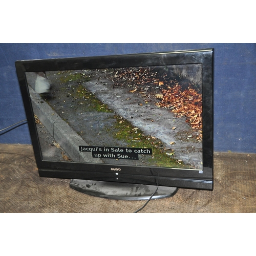 1102 - A SANYO CE32LD90 32in TV (no remote) (PAT pass and working)