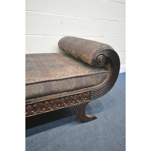 1201 - A REGENCY MAHOGANY DAY BED, with scrolled ends, reeded detail, on splayed legs, length 205cm (condit... 