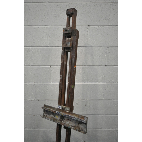 1225 - A 19TH CENTURY MAHOGANY FOLDING ARTIST EASEL (condition report: historical paint splashes)