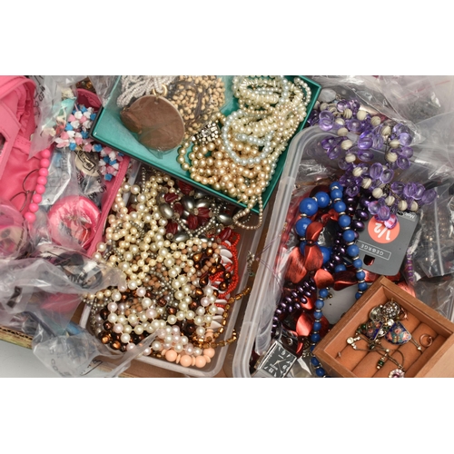 10 - A BOX OF ASSORTED COSTUME JEWELLERY, to include a selection of brooches, beaded necklaces, fashion w... 