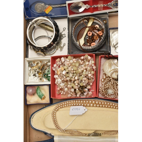 17 - A BOX OF ASSORTED COSTUME JEWELLERY AND ITEMS, to include a boxed imitation pearl necklace, an avent... 