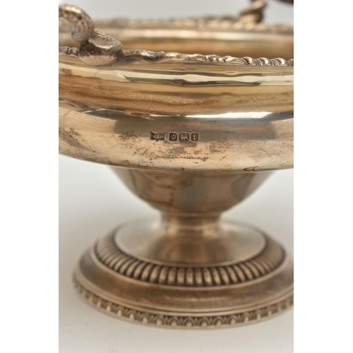 120 - AN EARLY 20TH CENTURY SILVER 'MAPPIN & WEBB' BOWL, raised bowl, on a round base, gadrooned rim with ... 