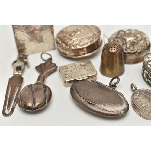 128 - A BAG OF SILVER AND WHITE METAL ITEMS, to include an early 20th century silver pill box, hallmarked ... 